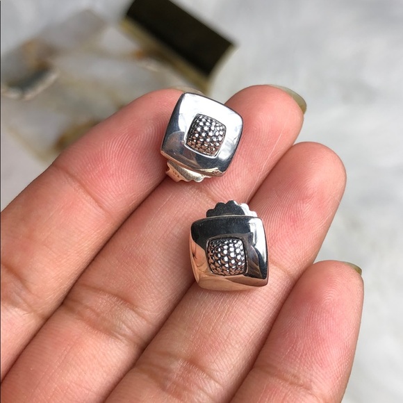 LAGOS SQUARE SILVER STUDS - Picture 7 of 9